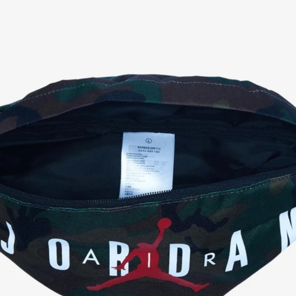 NWT Men's Jordan Crossbody Bag - Picture 4 of 7